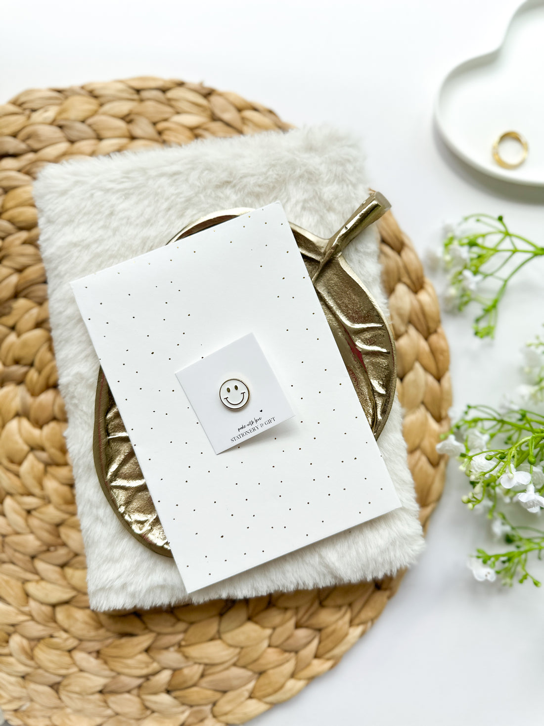 Pin | Mini pin van goud | Wit