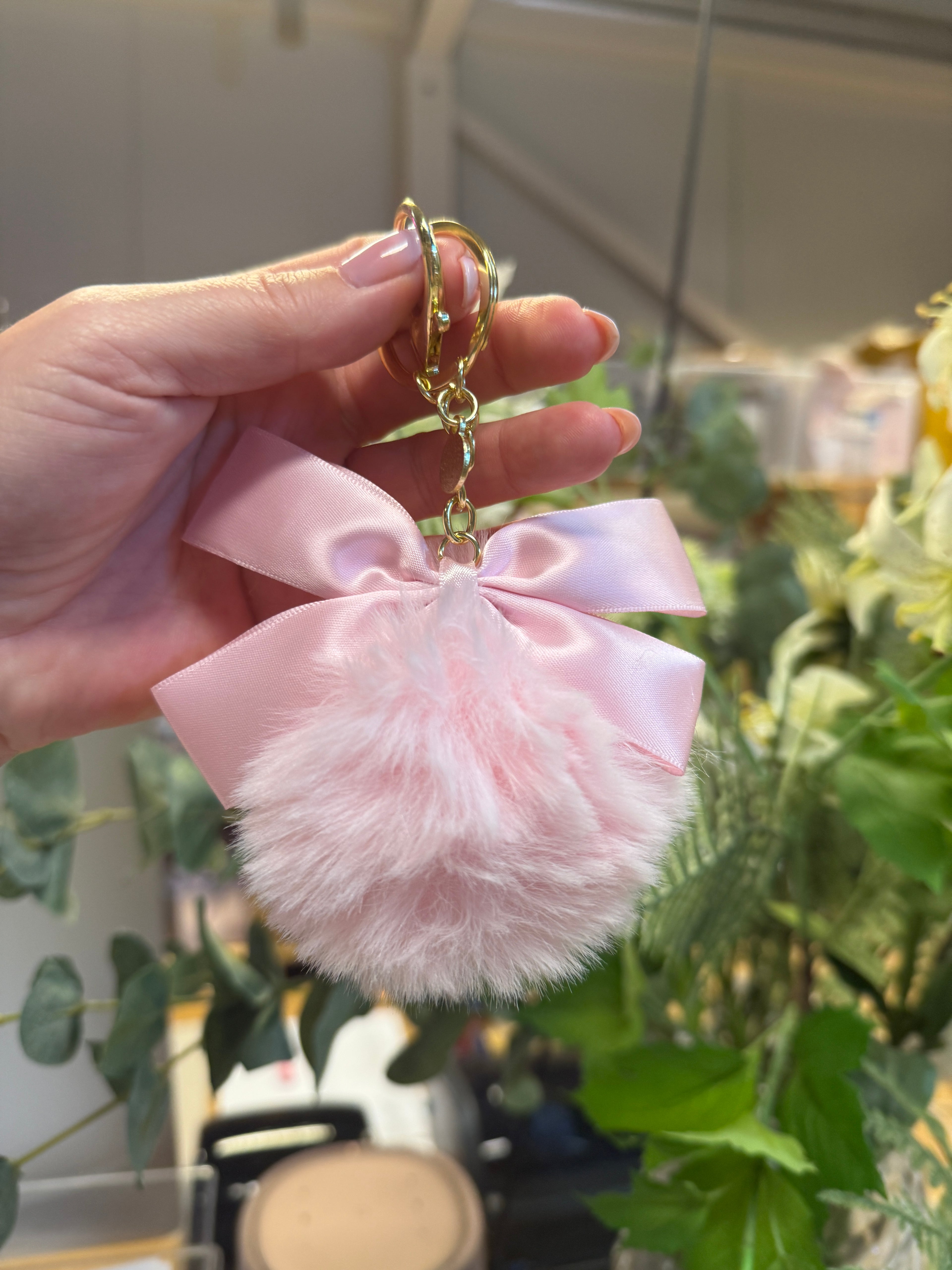 Sleutelhanger | Fluffy Bal & Strik Roze