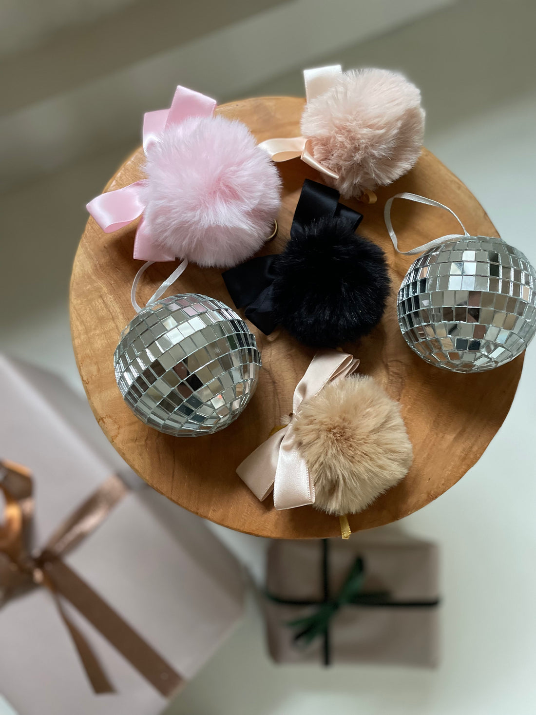 Fluffy Kerstbal | Roze