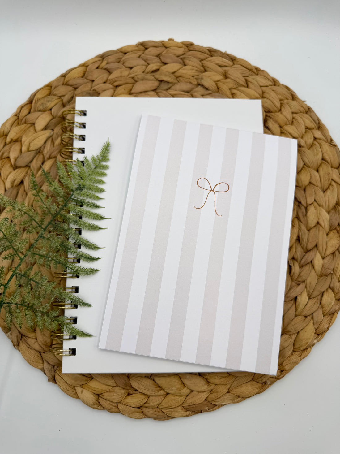 Notitieblok Schrijfvlok Notities Beige Streep met Strik - Stationery & gift