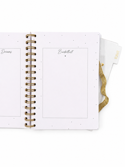 PRE ORDER // Agenda 2027 | Gouden Hartjes