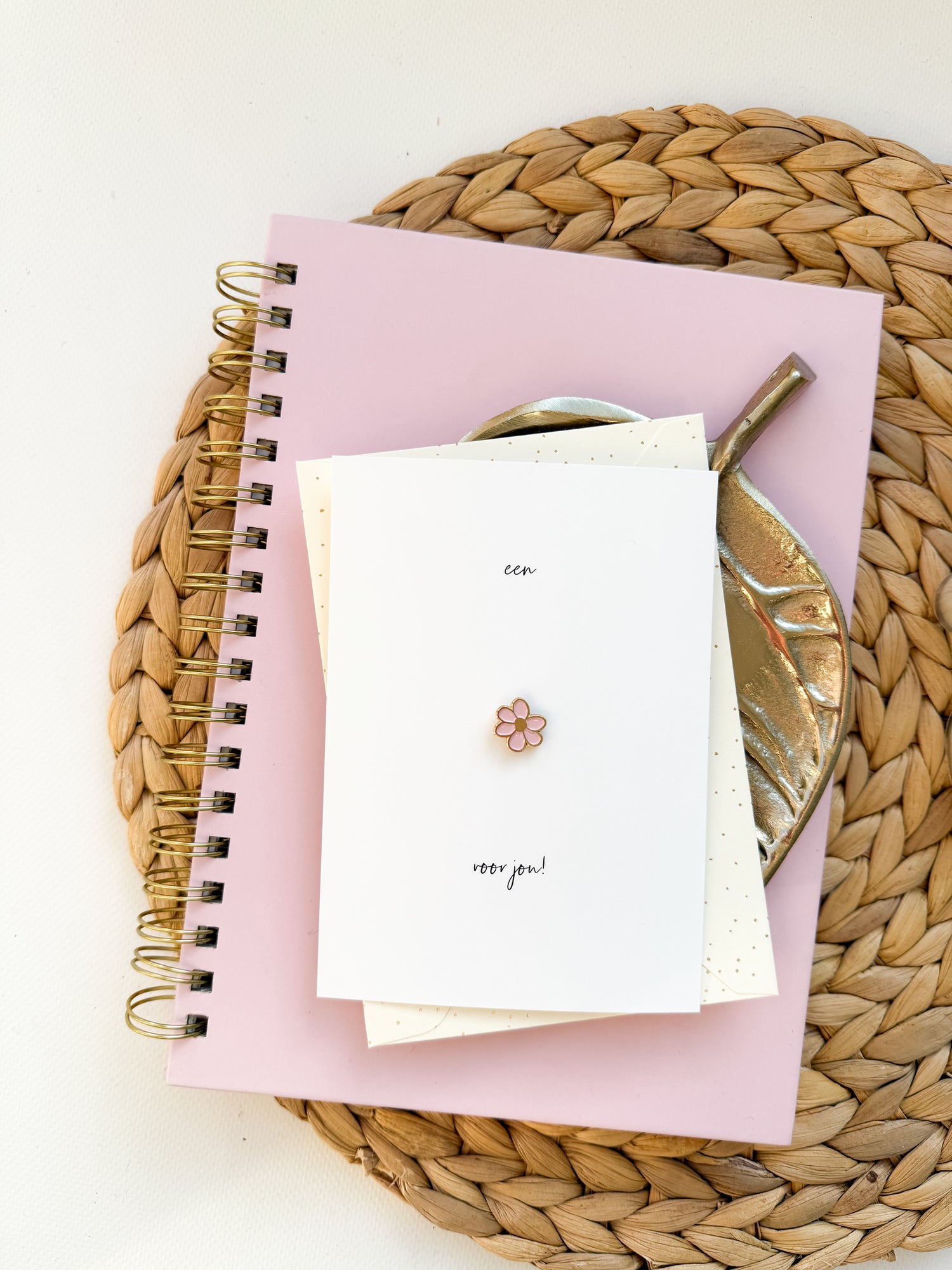 Kaart | een Bloemetje voor jou | Roze ( met kraft envelop! )