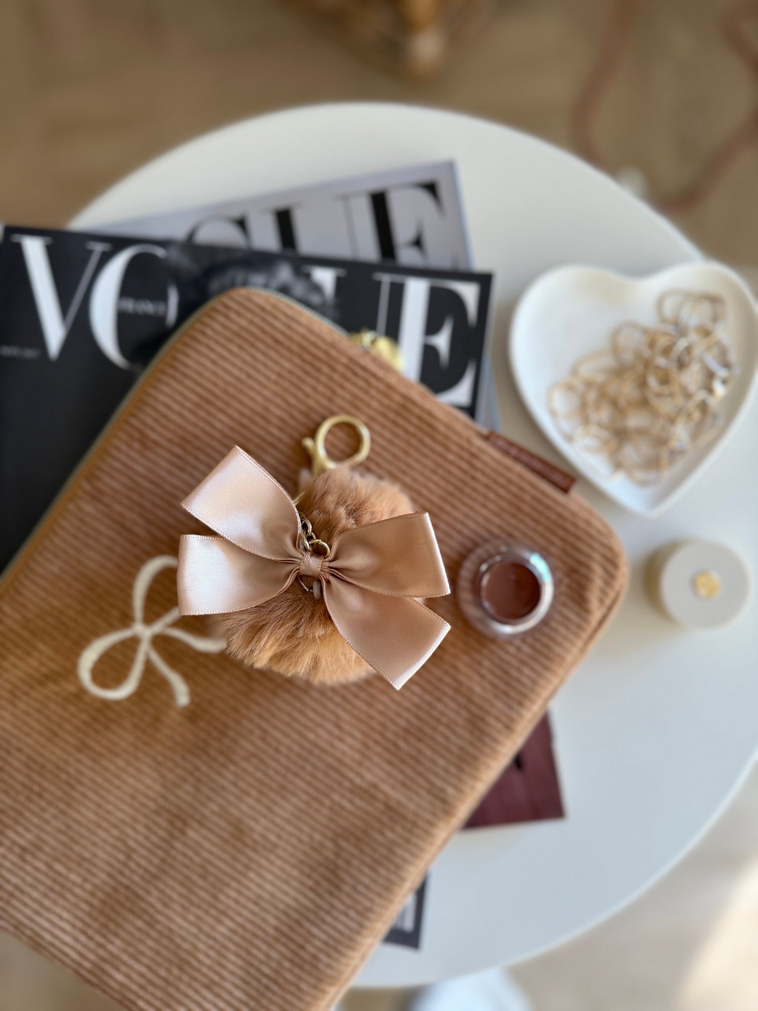 Sleutelhanger | Fluffy Bal &amp; Strik Beige