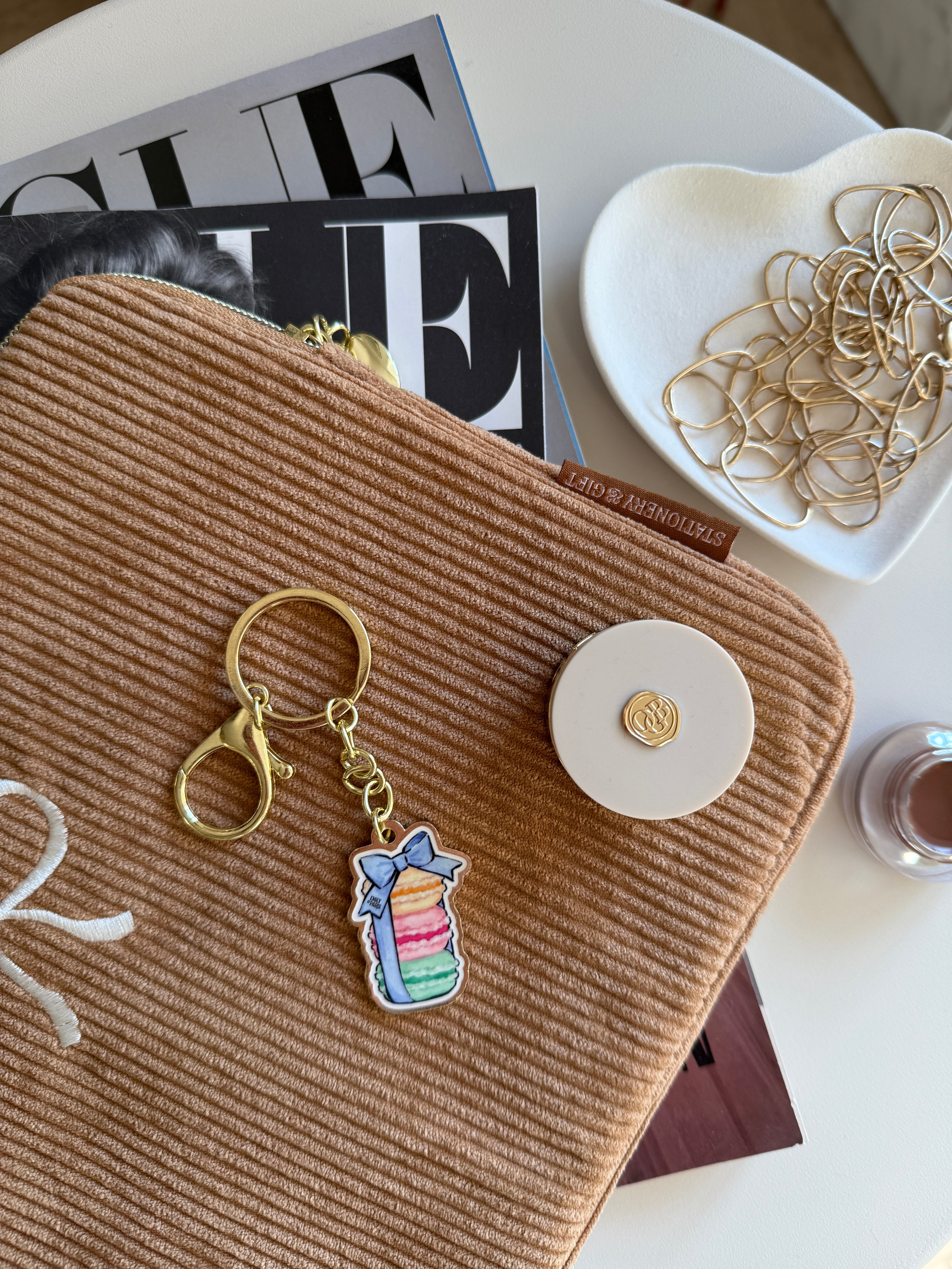 Emily in Paris | Keychain Macaron