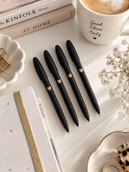 Pen | Zwarte pennenset met hartjes