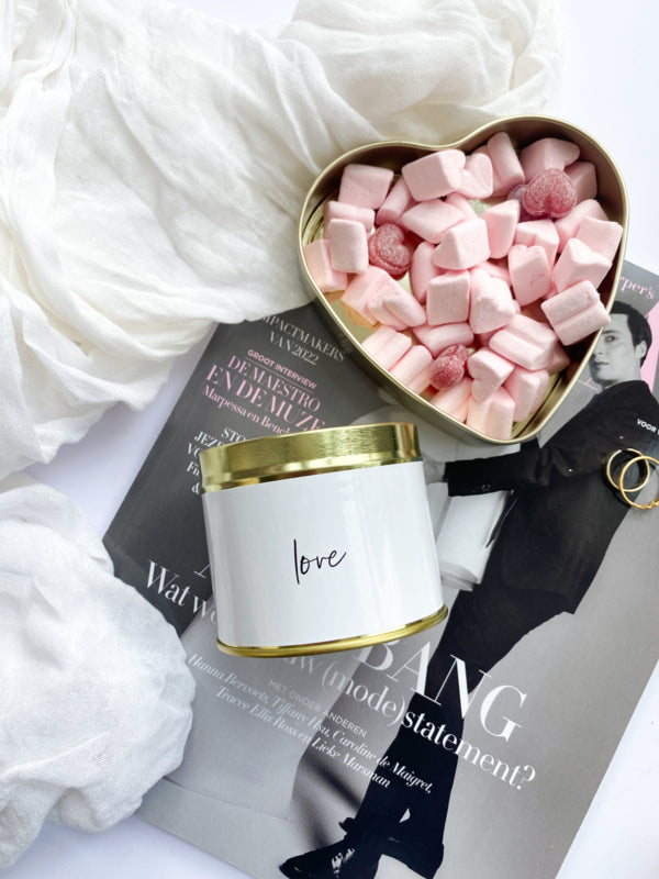 Scented candle in a tin | LOVE | Black &amp;amp; white
