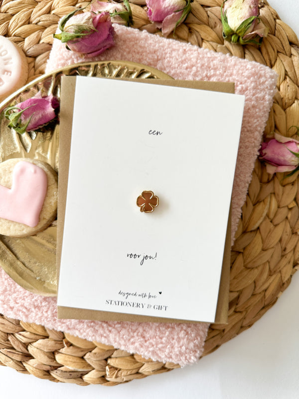 Greeting Card with Pin | A 4-leaf clover for you | with a mini gold pin (including envelope)