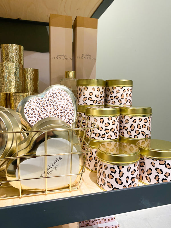 Scented candle in a tin | Pink Leopard