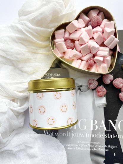 Scented candle in a tin | Happy Smile | Pink &amp;amp; White