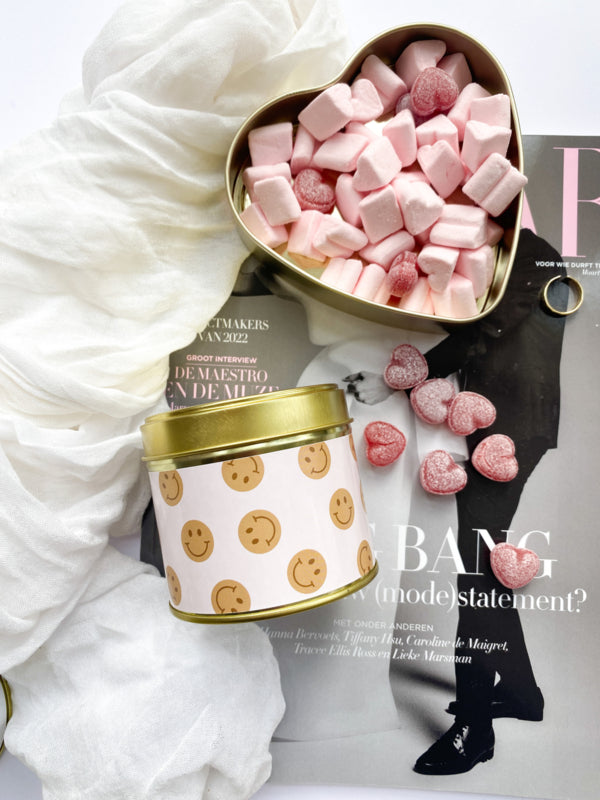 Scented candle in a tin | Happy Smile | Brown &amp;amp; Pink