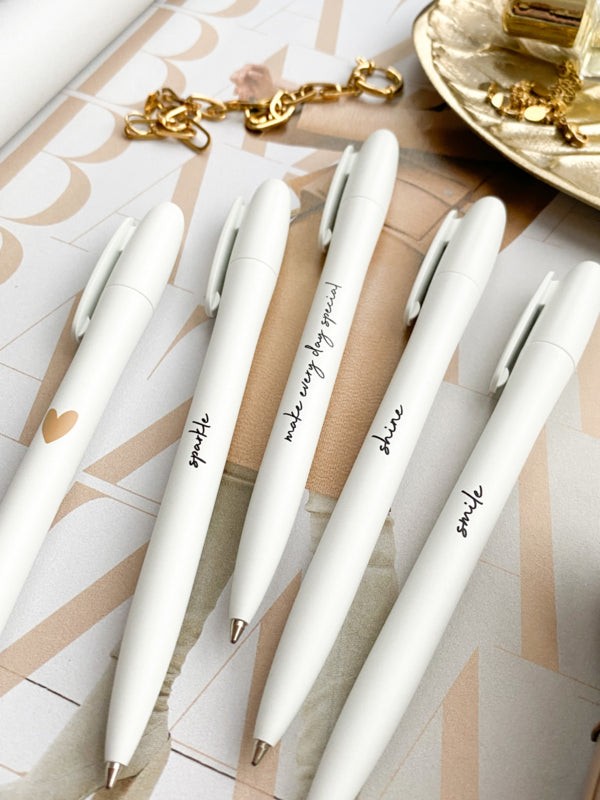 Pen | White with a heart